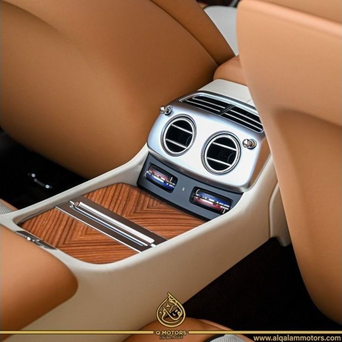 رولز رويس داون Std Std بلاك بادج