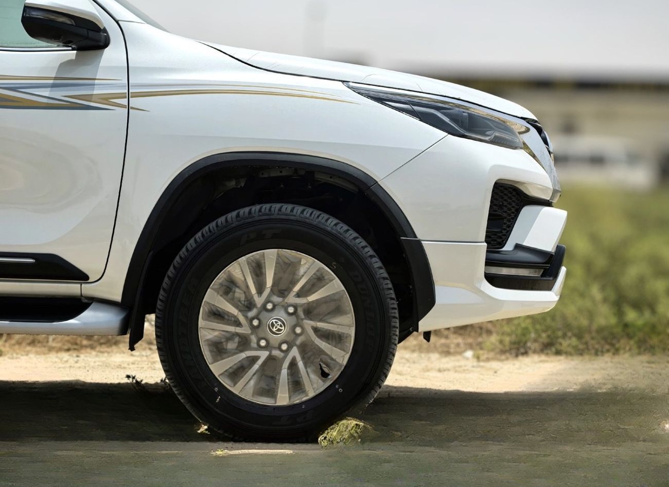 Toyota Fortuner VXR,4.0L,LEATHER SEATS,POWER SEATS,FRONT COOLING SEATS,4 CAMERA,BLIND SPOT,18''AW,A/T,2025MY ( FOR E