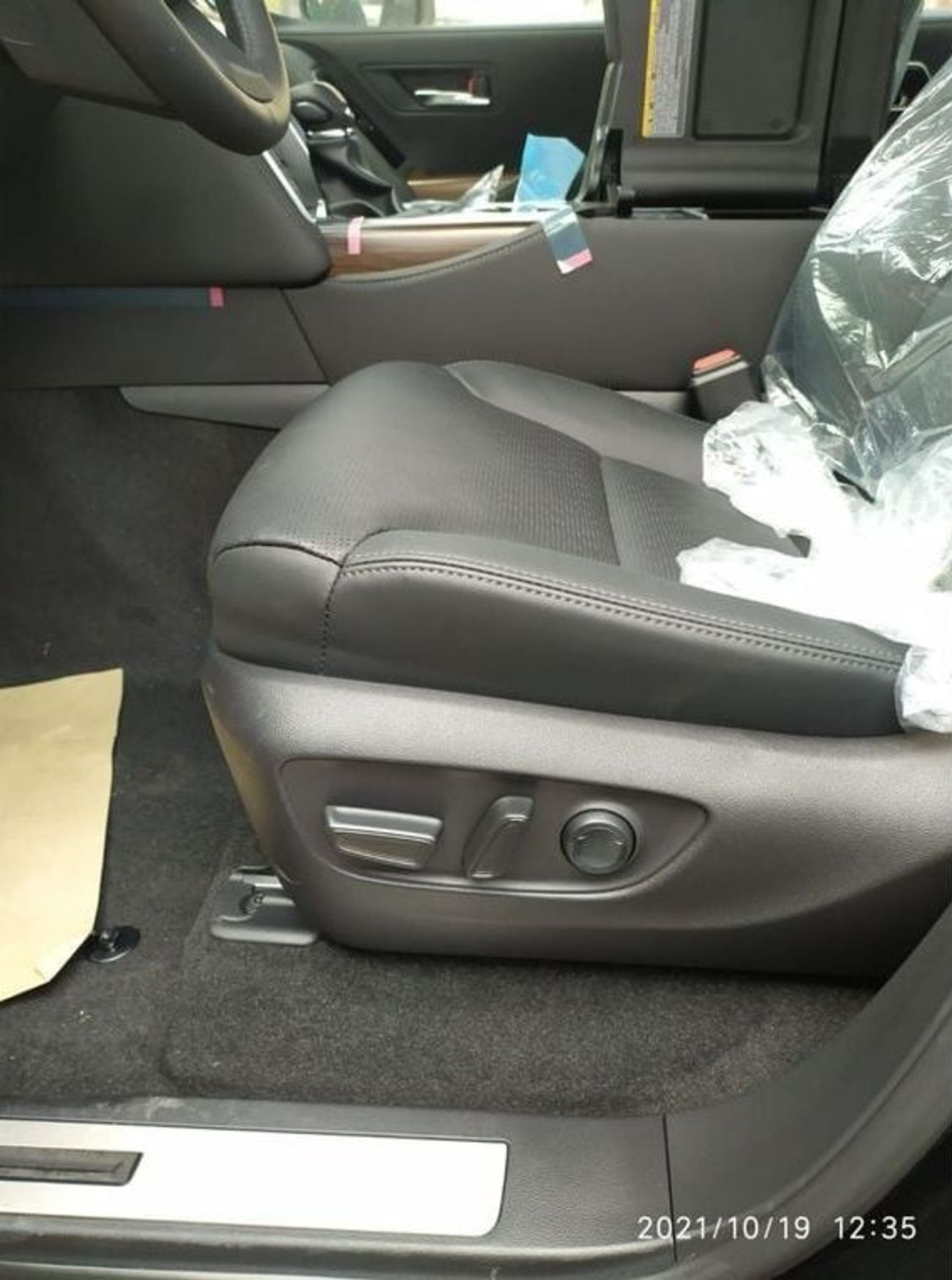 Toyota Land Cruiser VX 3.3L VX+ 3.3L Diesel 2024 YM (For Export only)