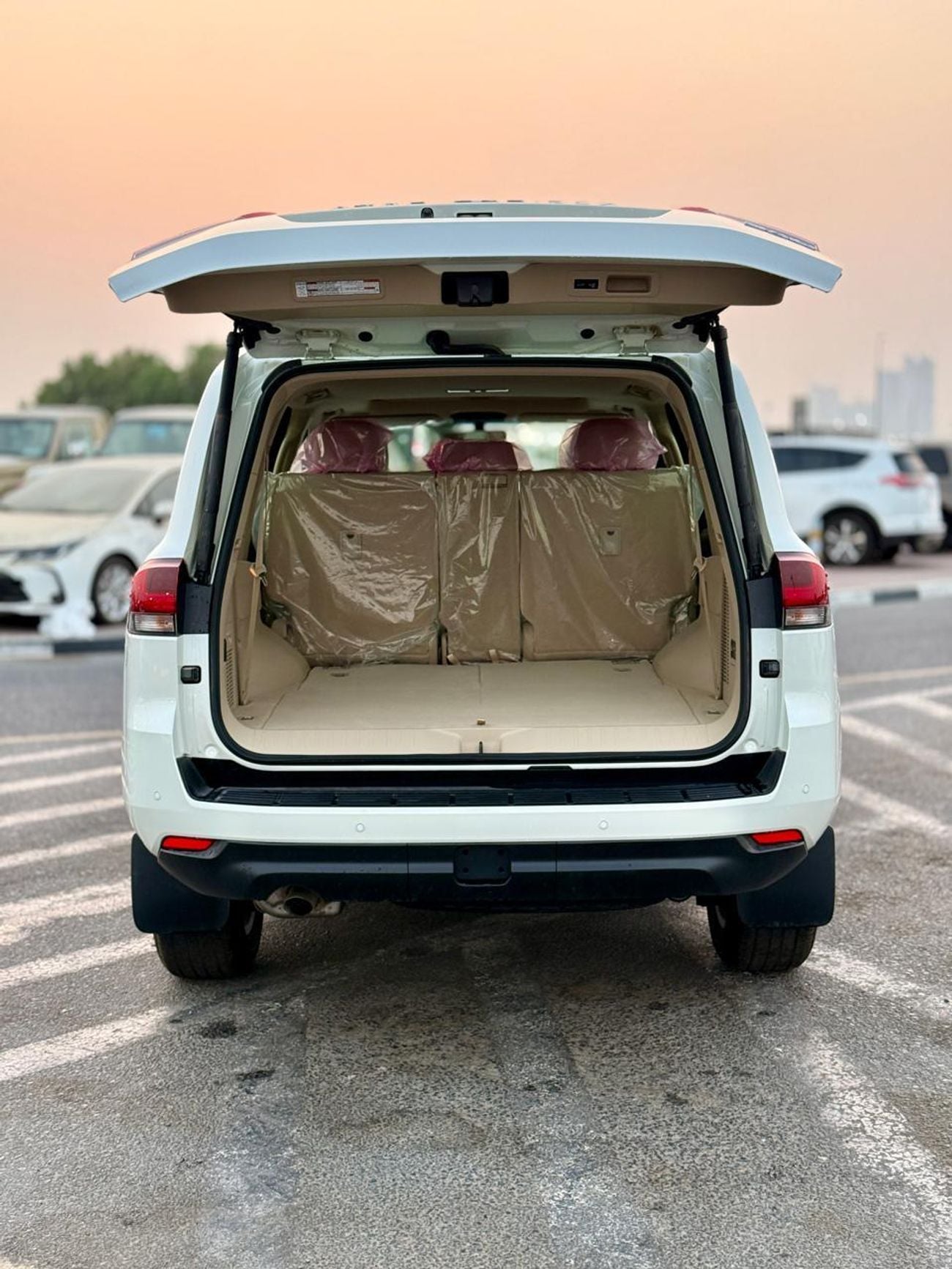 تويوتا لاند كروزر LAND CRUISER GXR 4.0L FULL OPTION 2025 MODEL