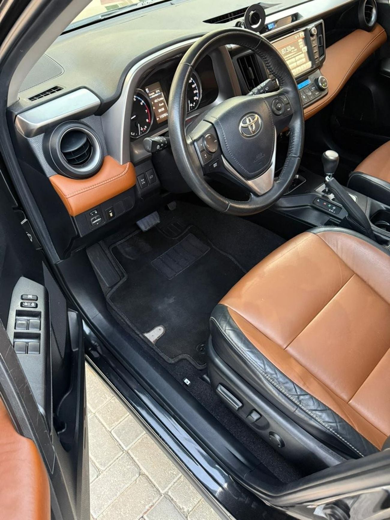 تويوتا راف ٤ VXR 2.5L