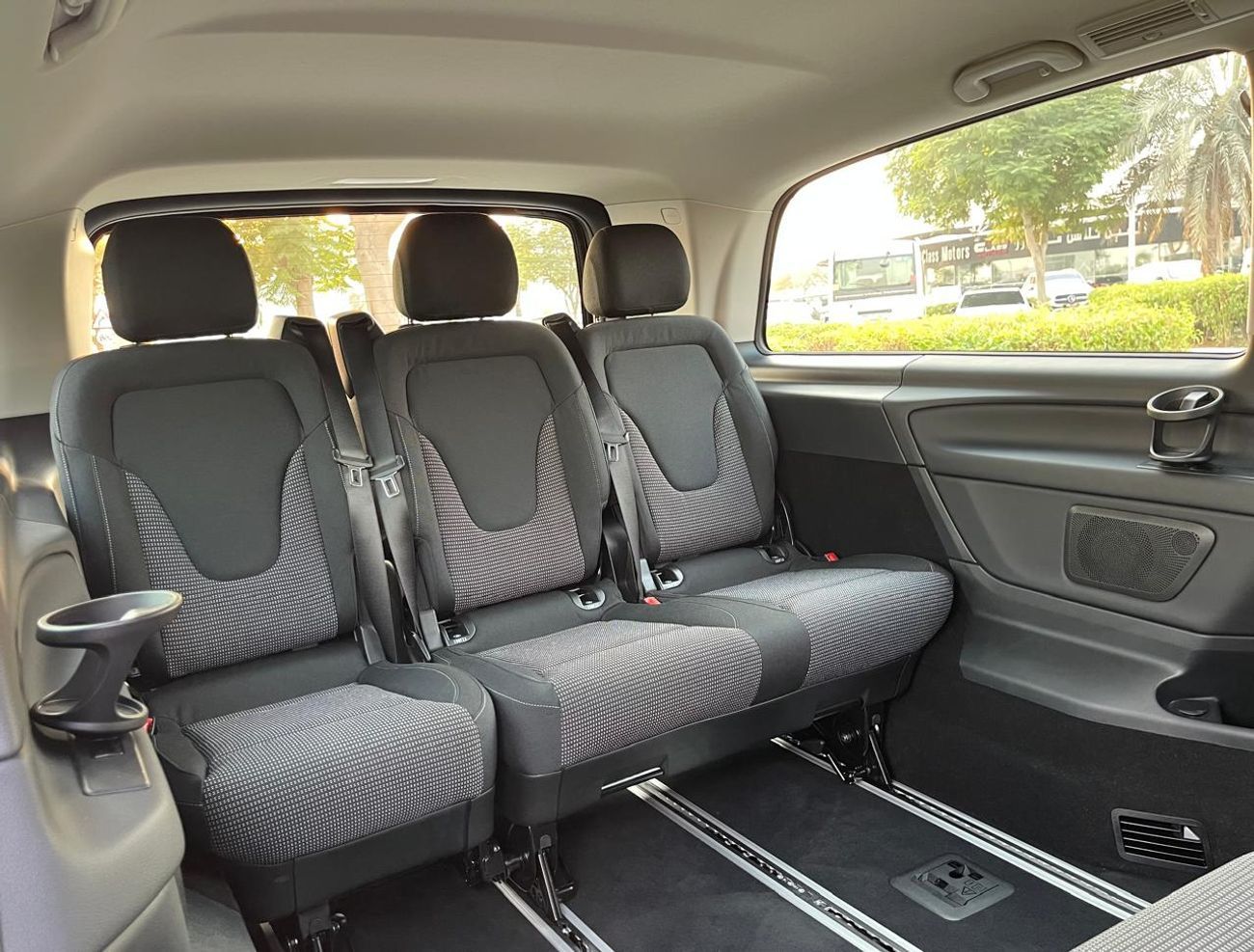 مرسيدس بنز V 300 5 years Warranty 2025 GCC