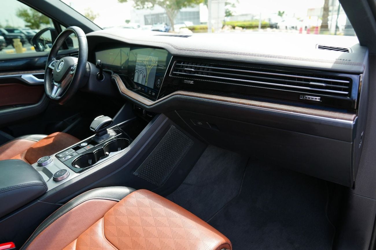 فولكس واجن طوارق 2020!! GCC SPECS!! FULL SERVICE HISTORY FROM AL NABOODA