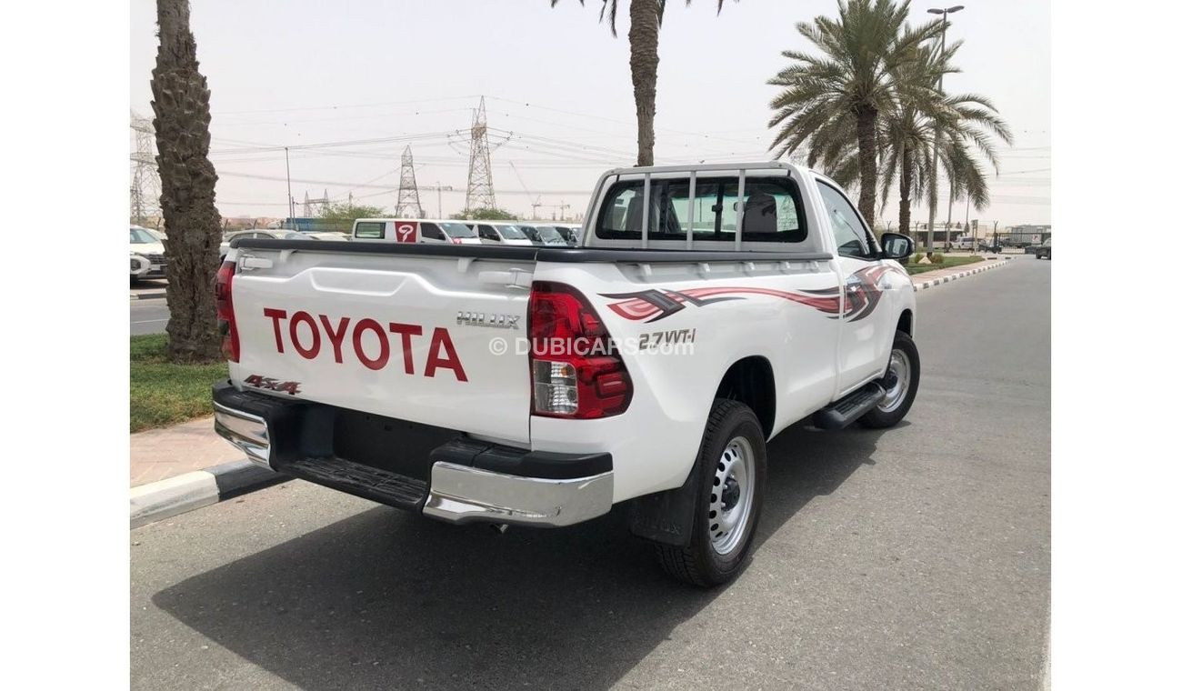 تويوتا هيلوكس تويوتا هايلكس 2.7 بنزين دفع رباعي 2023 عادي