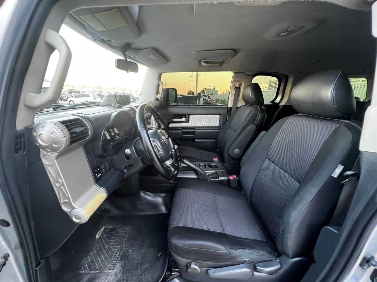 تويوتا إف جي كروزر TOYOTA FJ 2008 GCC GOOD CONDITION INSIDE OUT SIDE