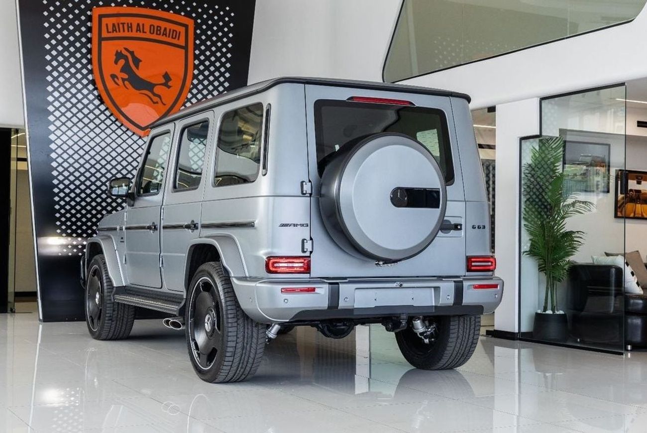 Mercedes-Benz G 63 AMG Mercedes-Benz G 63 AMG - Special Color - Carbon Fiber - 22 Maybach Alloy Wheels  2025 Facelift