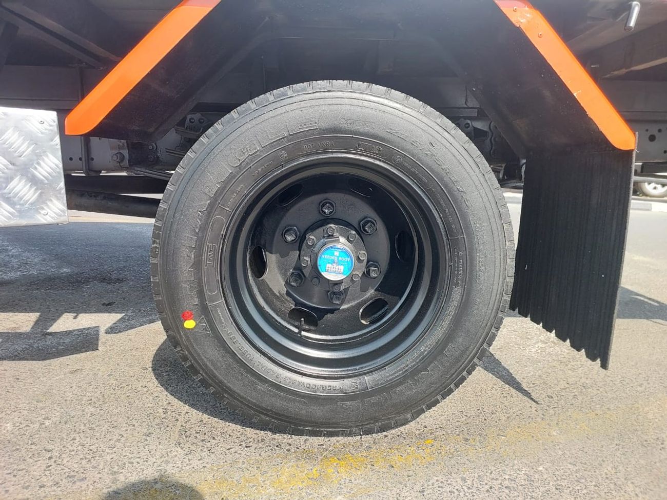 Mitsubishi Fuso Canter MITSUBISHI CANTER ALUMINIUM BODY TRUCK RHD 2003 MODEL 3.9 L DIESEL MANUAL(PM40295)