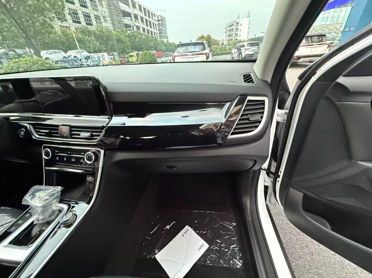 كيا سيلتوس 1.5L IVT Luxury Edition