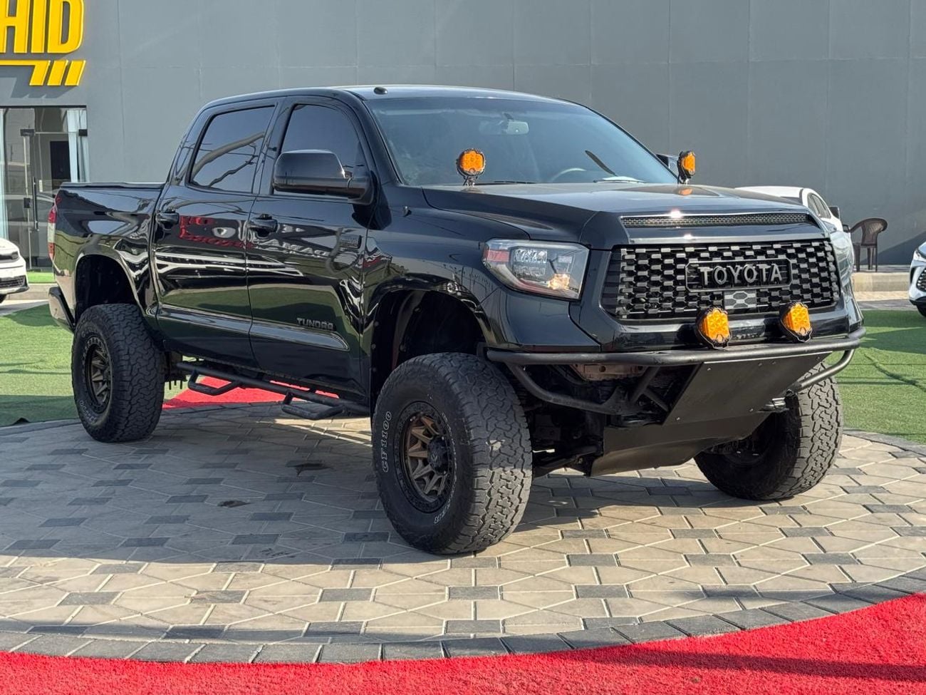 Toyota Tundra Std 5.7L