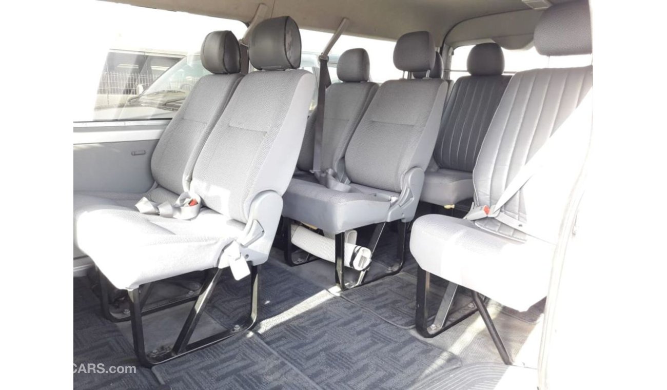 تويوتا هاياس Hiace RIGHT HAND DRIVE (Stock no PM 257 )