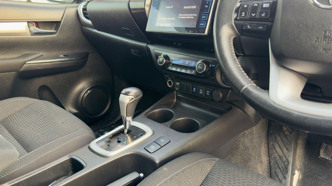 تويوتا هيلوكس 2018 HILUX SMART CAB – RHD | 4WD POWER | AUTO TRANS | CRUISE | ROLL BAR | ADVENTURE