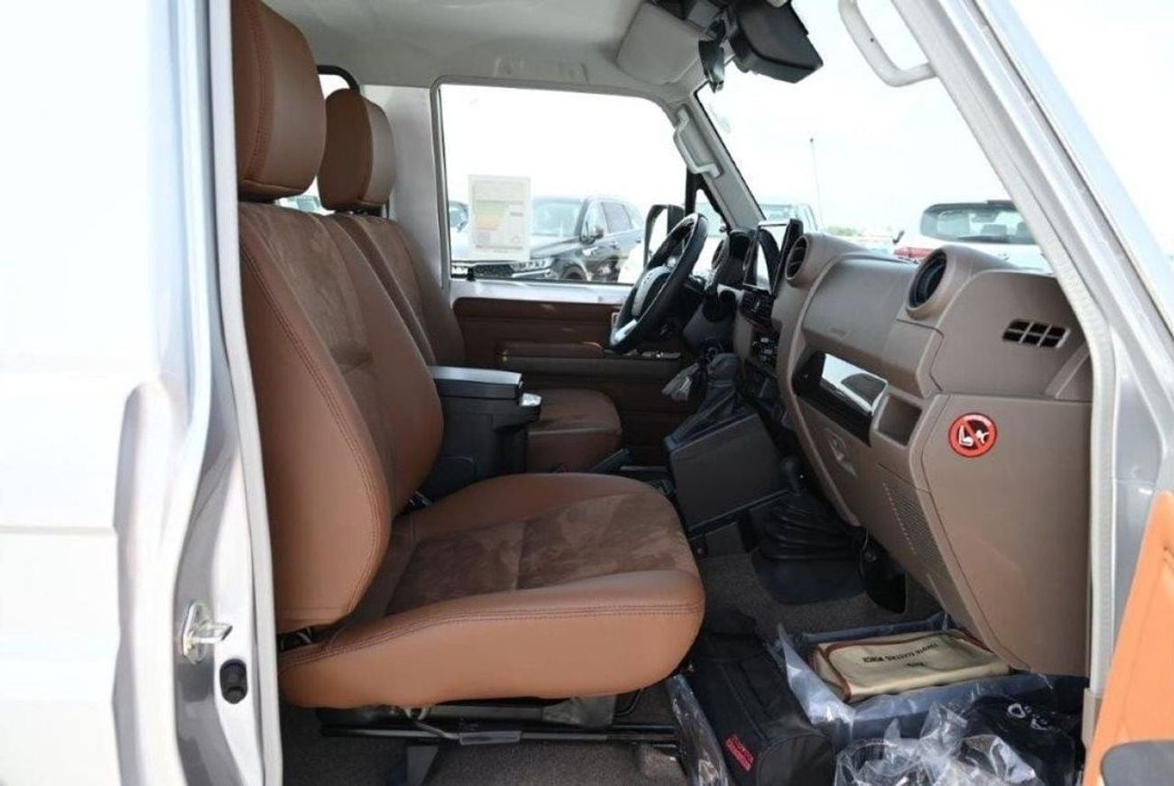 Toyota Land Cruiser 70 2024 TOYOTA LAND CRUISER 71 HARDTOP SDLX V6 4.0L PETROL 4WD 5-SEATER AT