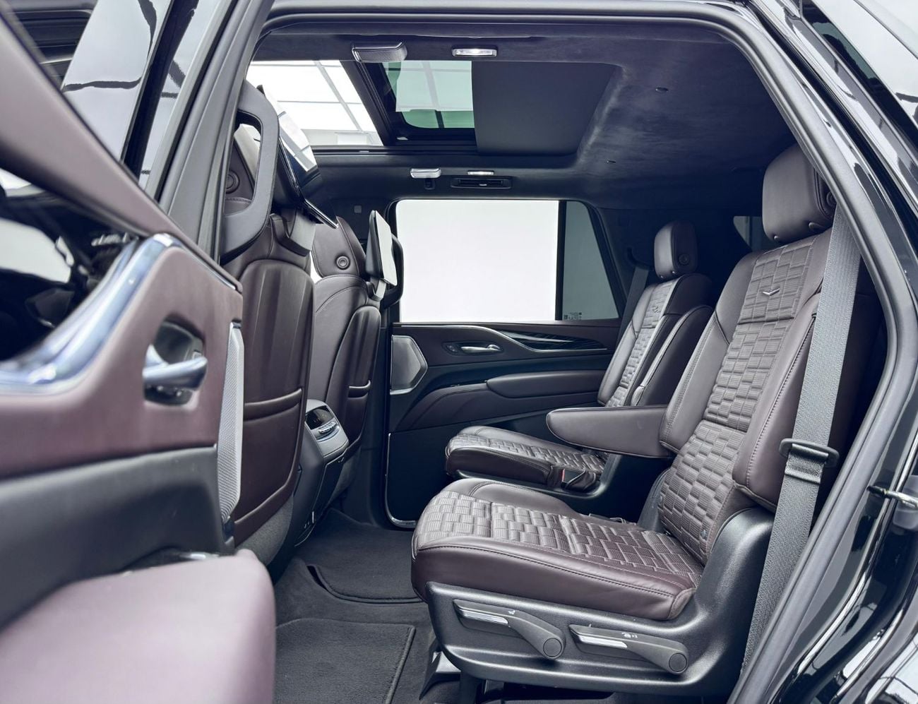 Cadillac Escalade 2023 Cadillac Escalade V, Jan 2027 Cadillac Warranty and Service Pack, Excellent Condition, GCCC