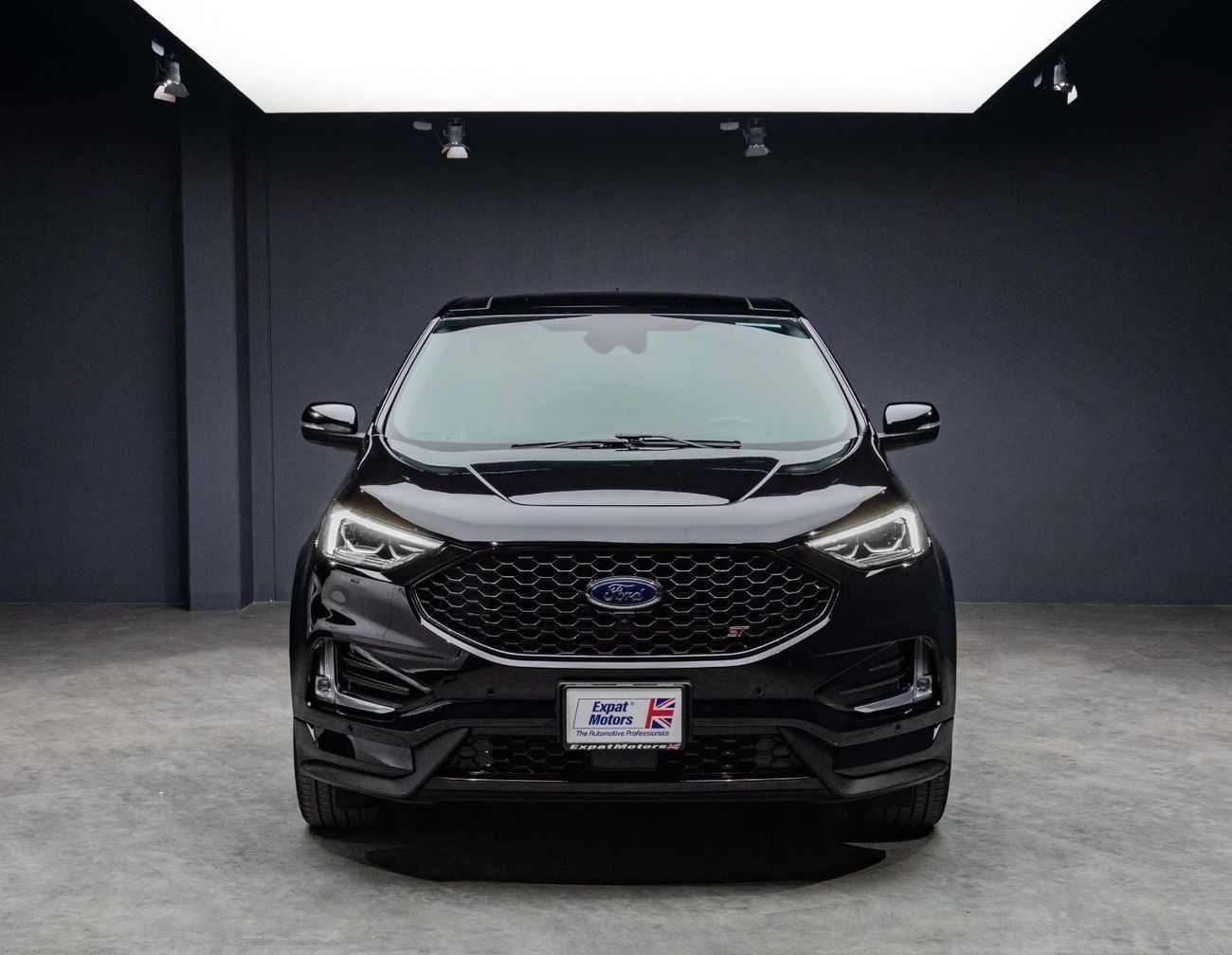 Ford Edge ST Black Exterior Package • Agency Warranty + Service Contract • GCC •