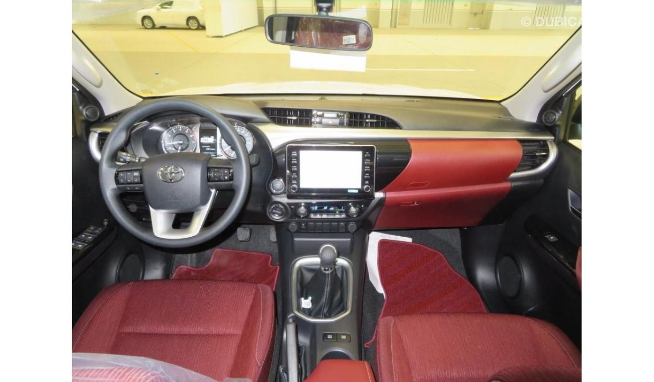 Toyota Hilux 2.7  petrol  4x4  manual gear full option