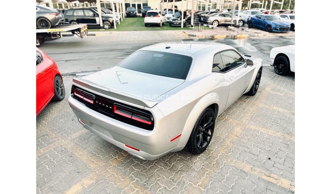 Dodge Challenger SXT For sale