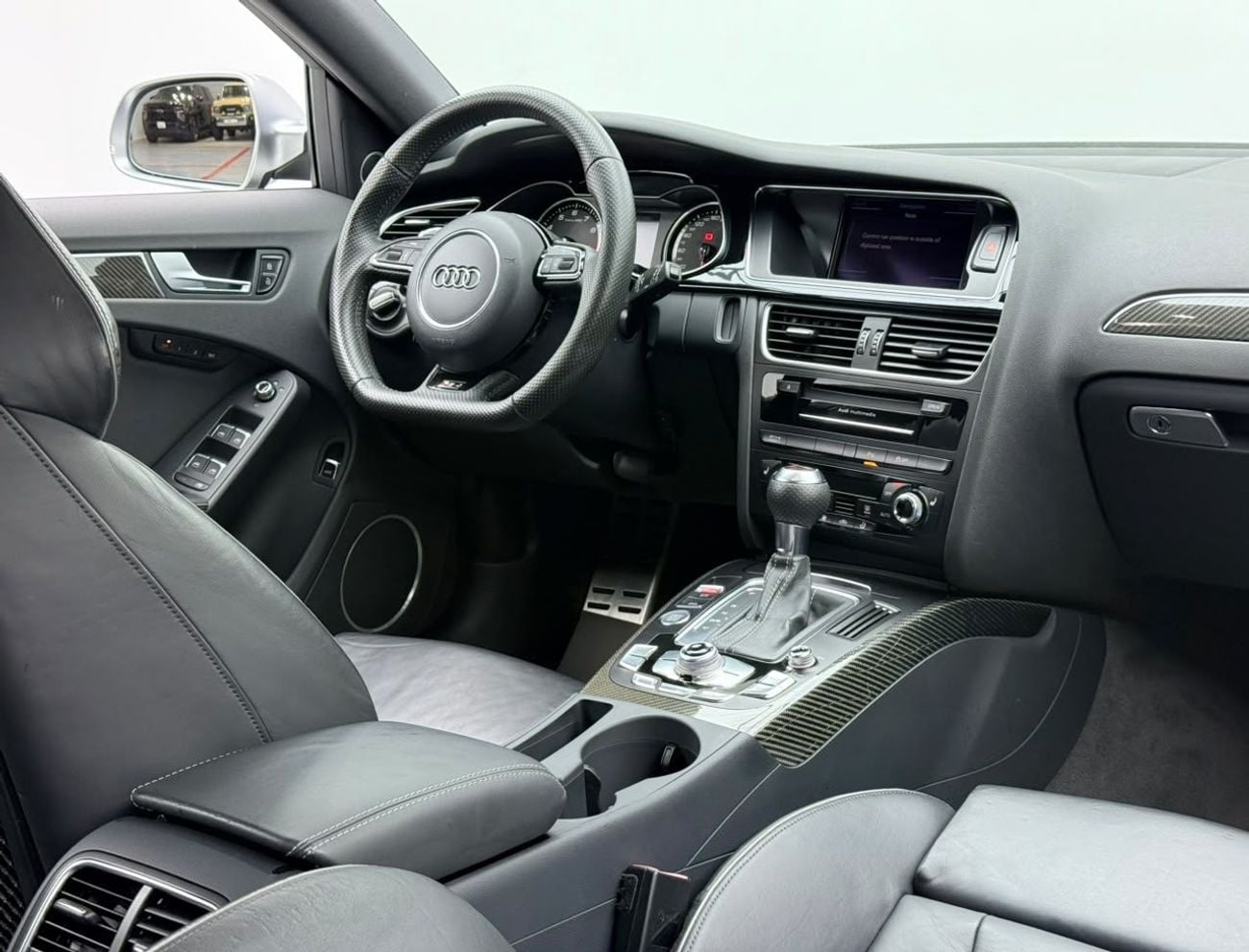 Audi RS4 STANDARD 2014 Audi RS4, Service History, Excellent Condition, Japanese Specs.