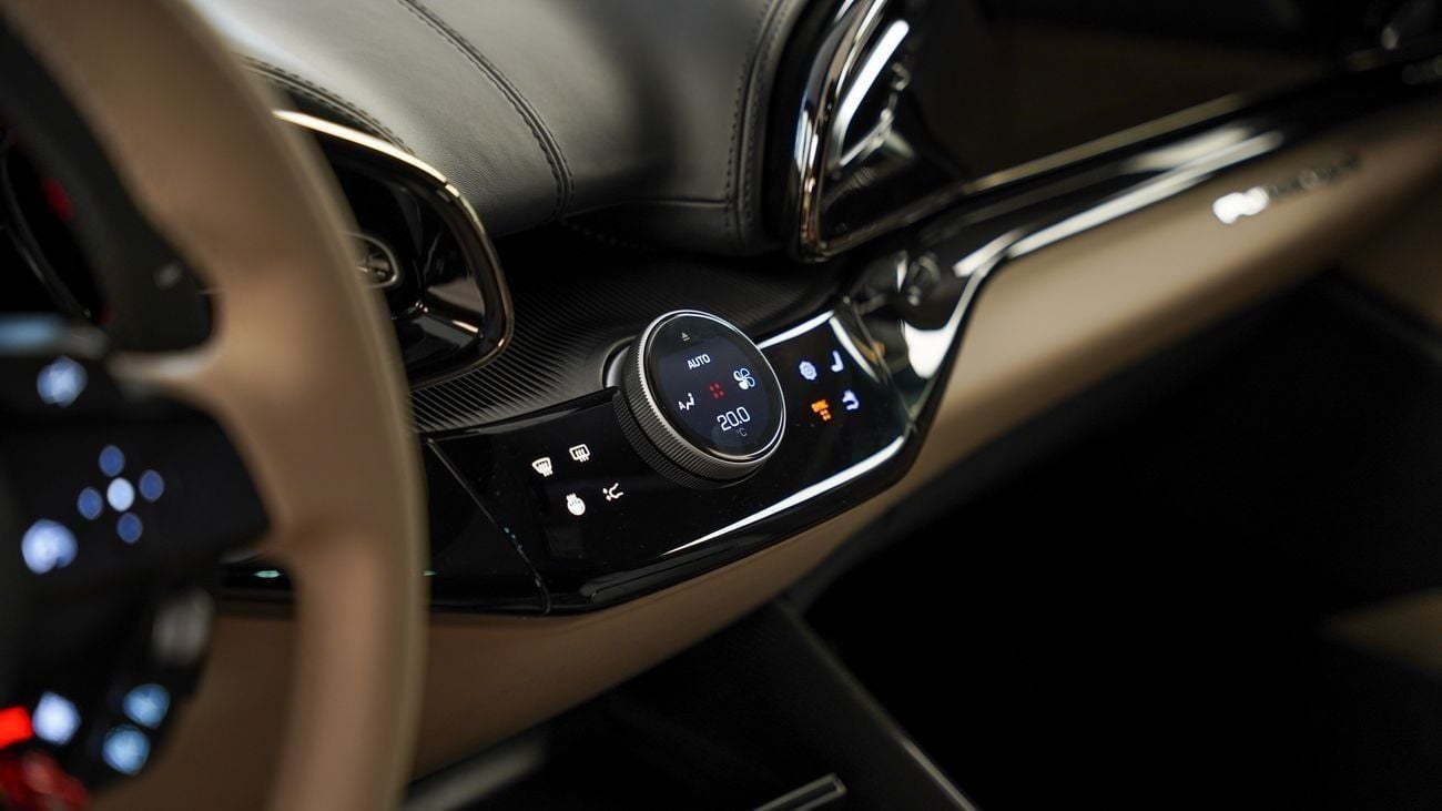 فيراري بوروسانجوي Ferrari Purosangue 2025 - V12