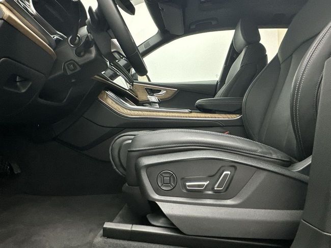 Audi Q8 55 TFSI PROGRESS BLACK, миниатюра 30