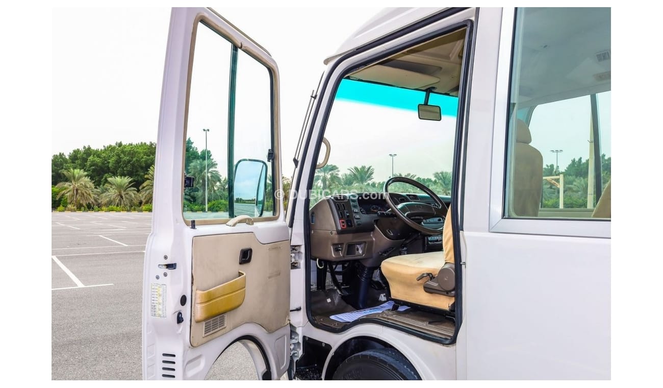 Mitsubishi Rosa 26 Seater Mitsubishi Rosa 2008 | M/T Diesel 4.2L | Like new Condition | GCC Specs | Book Now