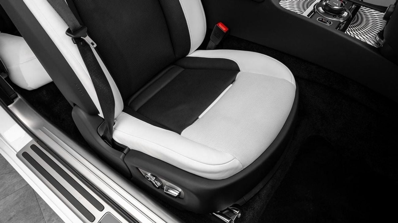 رولز رويس واريث Black Badge The Mehran Collection - 2019 - GCC Specs