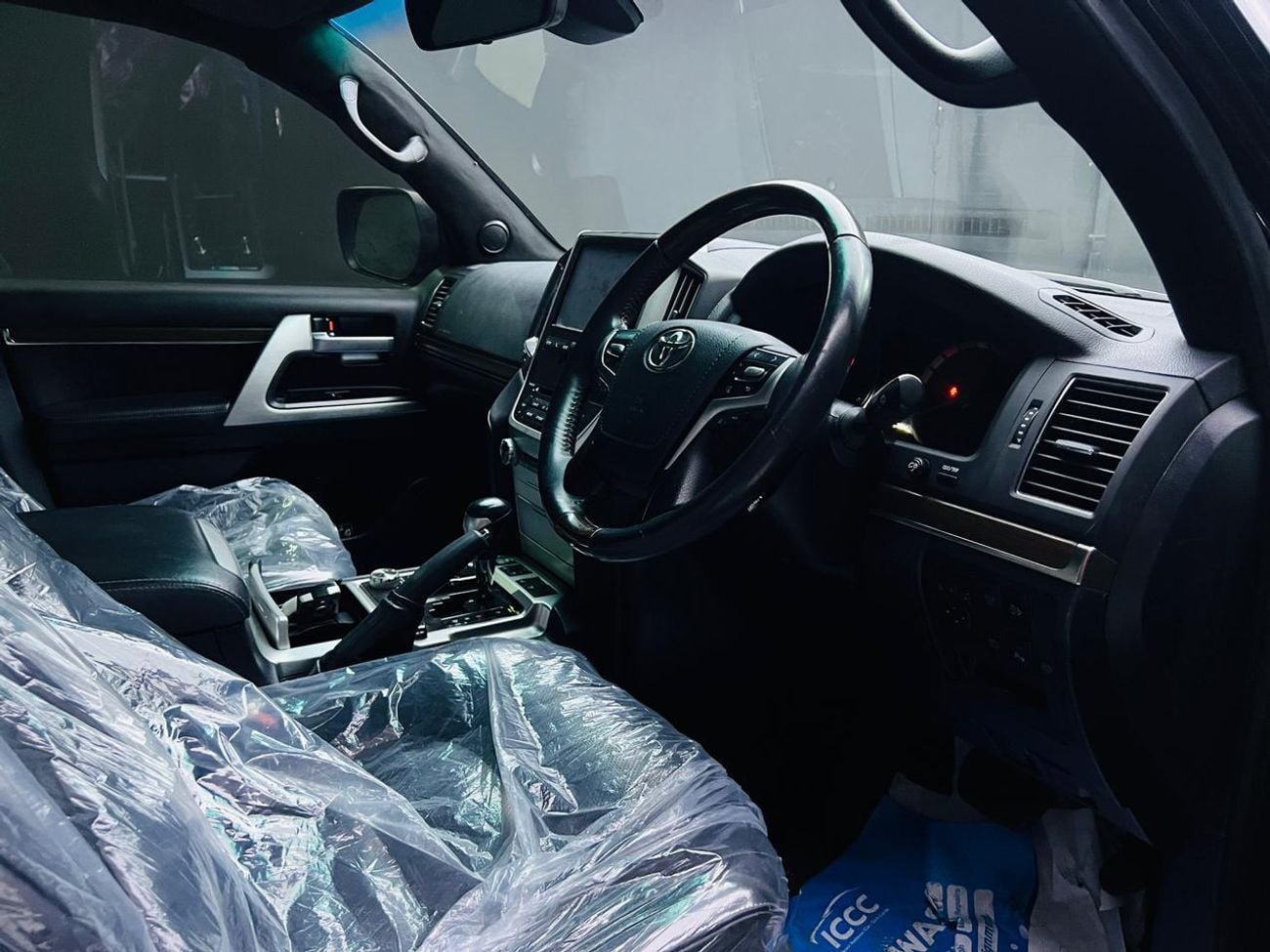 تويوتا لاند كروزر RIGHT HAND DRIVE ONLY FOR EXPORT LANDCRUISER SHARA