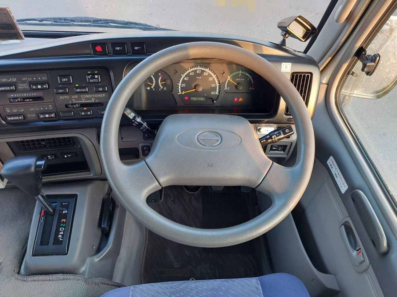 تويوتا كوستر 2015 TOYOTA COASTER BUS RHD 4.0 L DIESEL AUTOMATIC (PM02874)