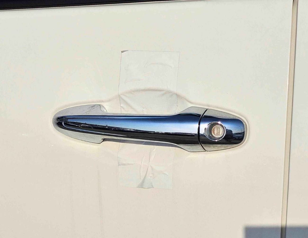 تويوتا هيلوكس SINGLE CABIN BASIC / 5 + 2 HOOKS LONG BODY / 2.4L DIESEL M/T / PWR WINDOWS (CODE # DMSC)