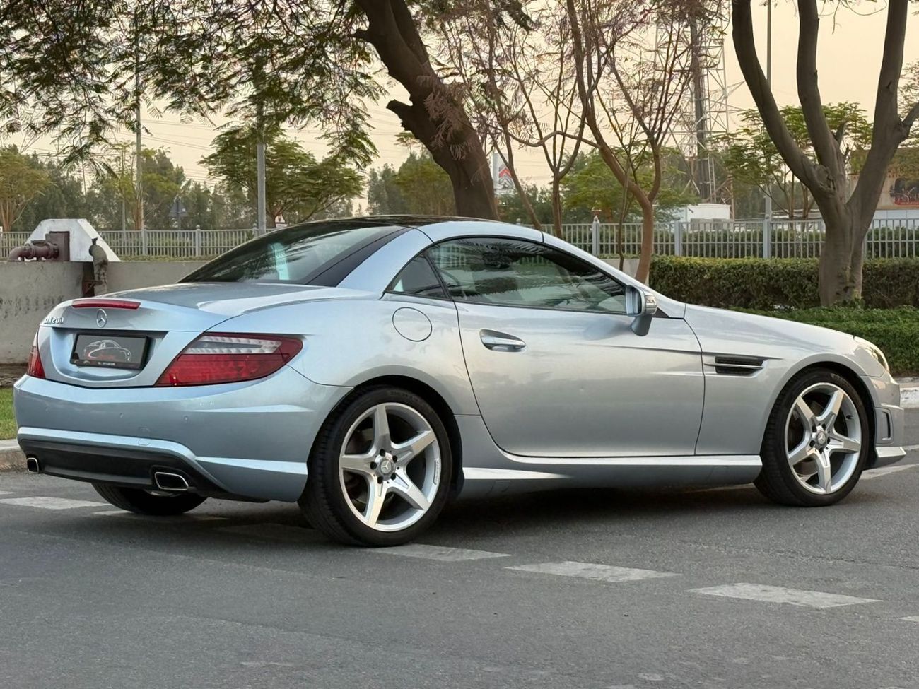 Mercedes-Benz SLK 200 MERCEDES SLK 200 AMG 2014 GCC ORIGINAL PIANT SERVICE HISTORY