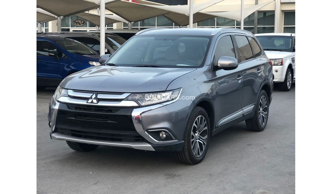 Used Mitsubishi Outlander 2017 for sale in Dubai 540304
