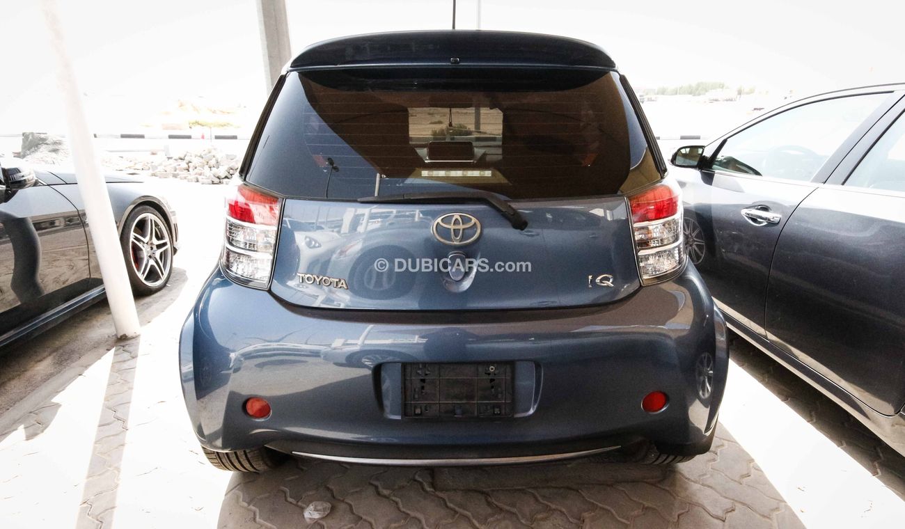 تويوتا آي كيو