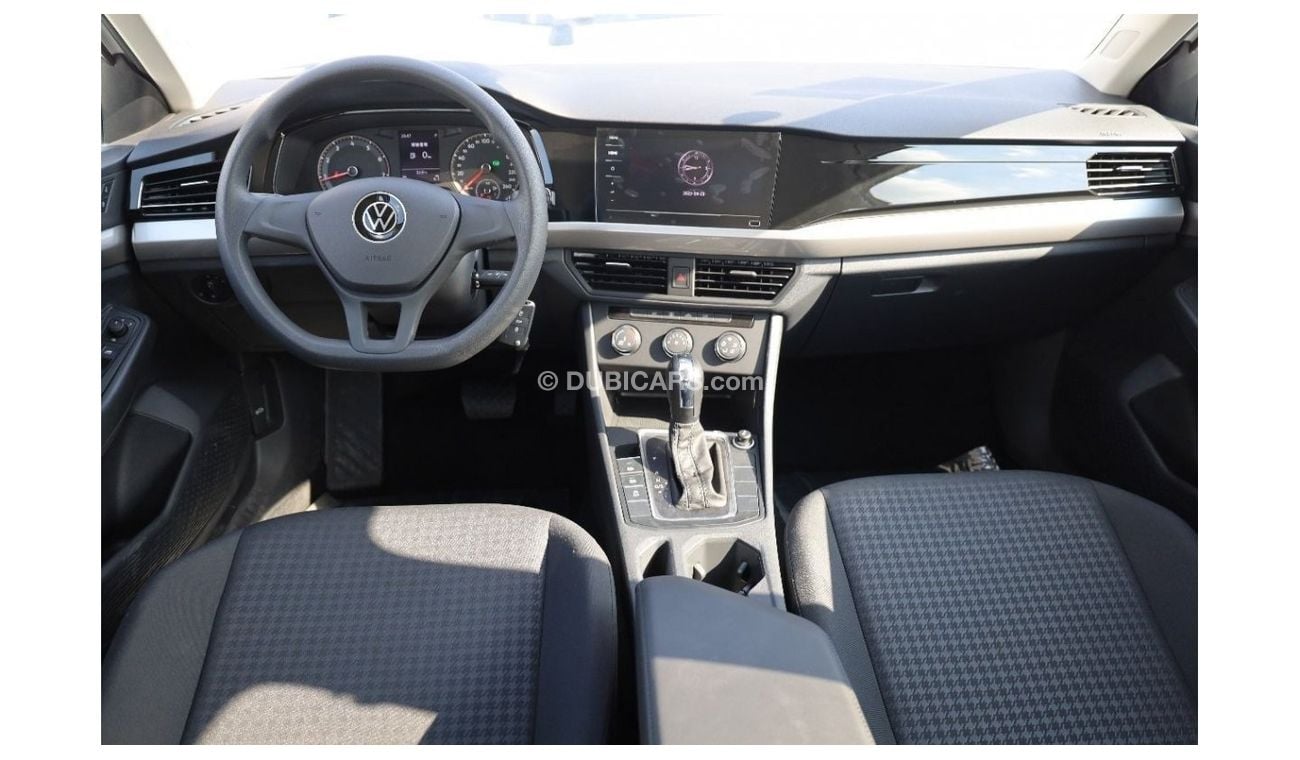 Volkswagen Bora VOLKSWAGEN_BORA_2022_15L_WHITE