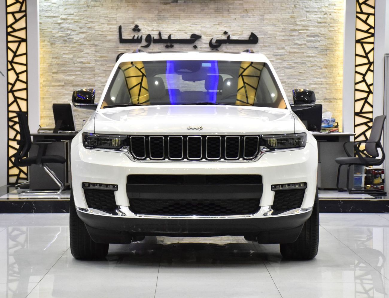 جيب جراند شيروكي EXCELLENT DEAL for our Jeep Grand Cherokee L 4x4 Limited ( 2021 Model ) in White Color GCC Specs
