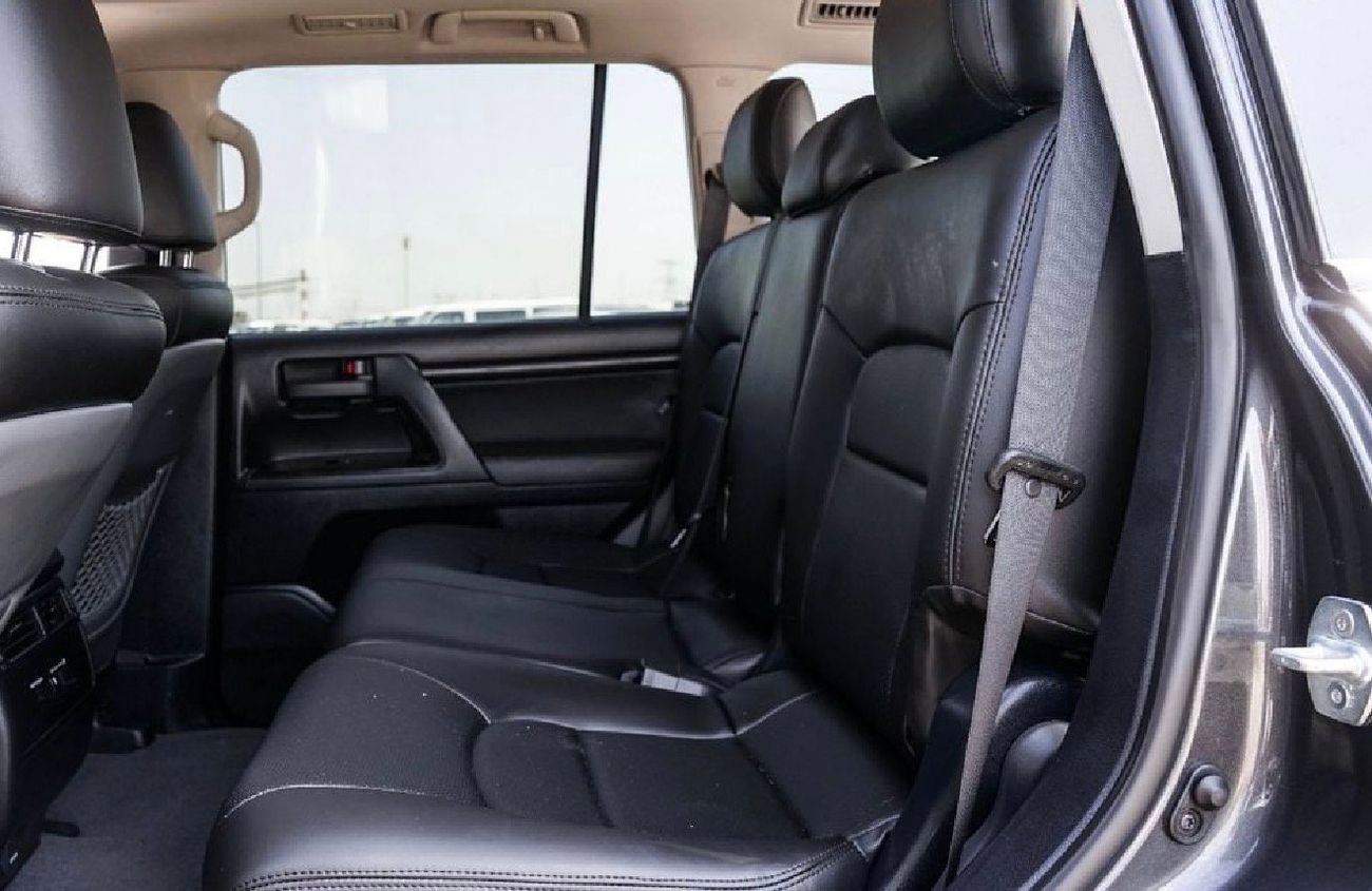 تويوتا لاند كروزر Safari 4.0L