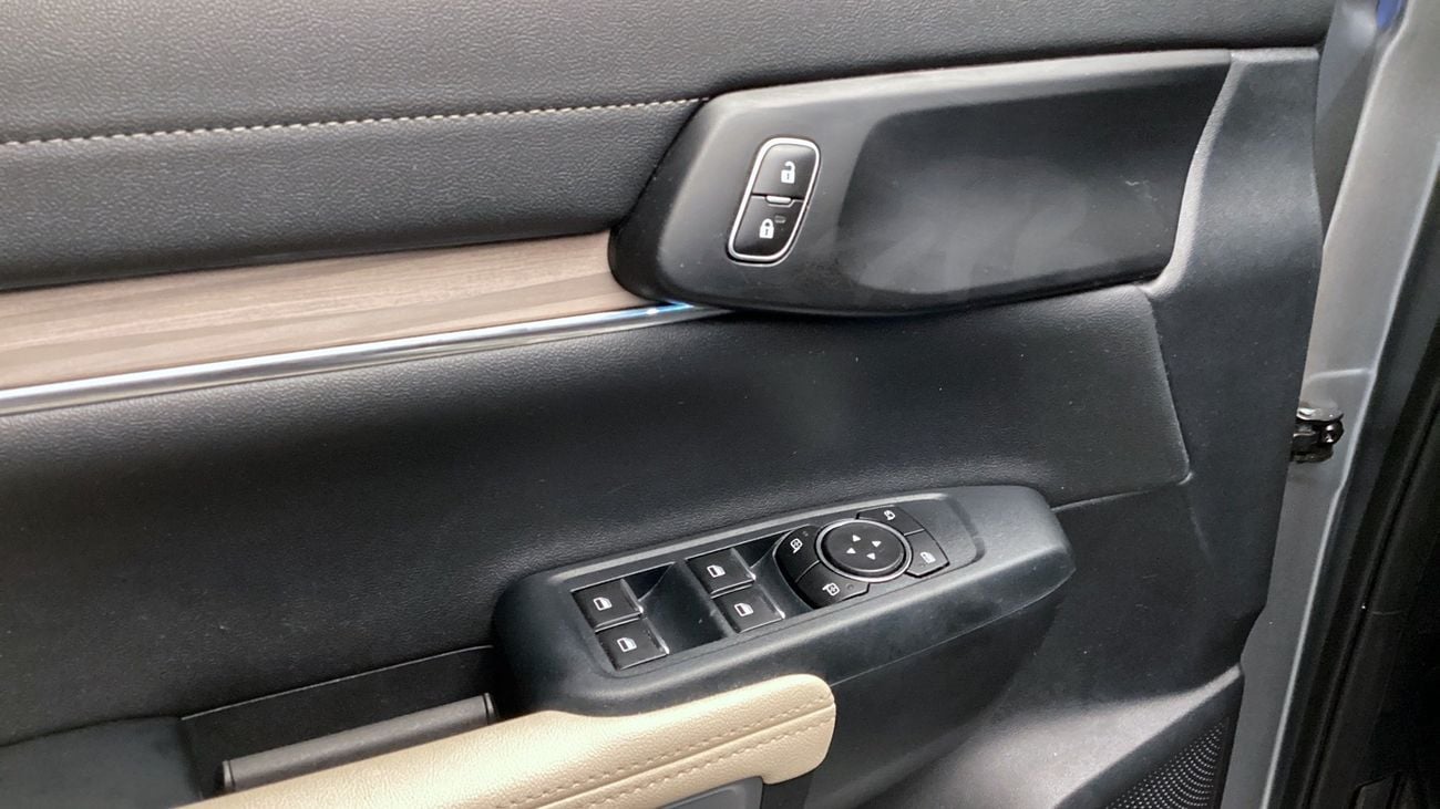 فورد ايفرست Limited | شامل الضمان | 0 ﺪﻔﻋﺓ ﺃﻮﻟﻯ