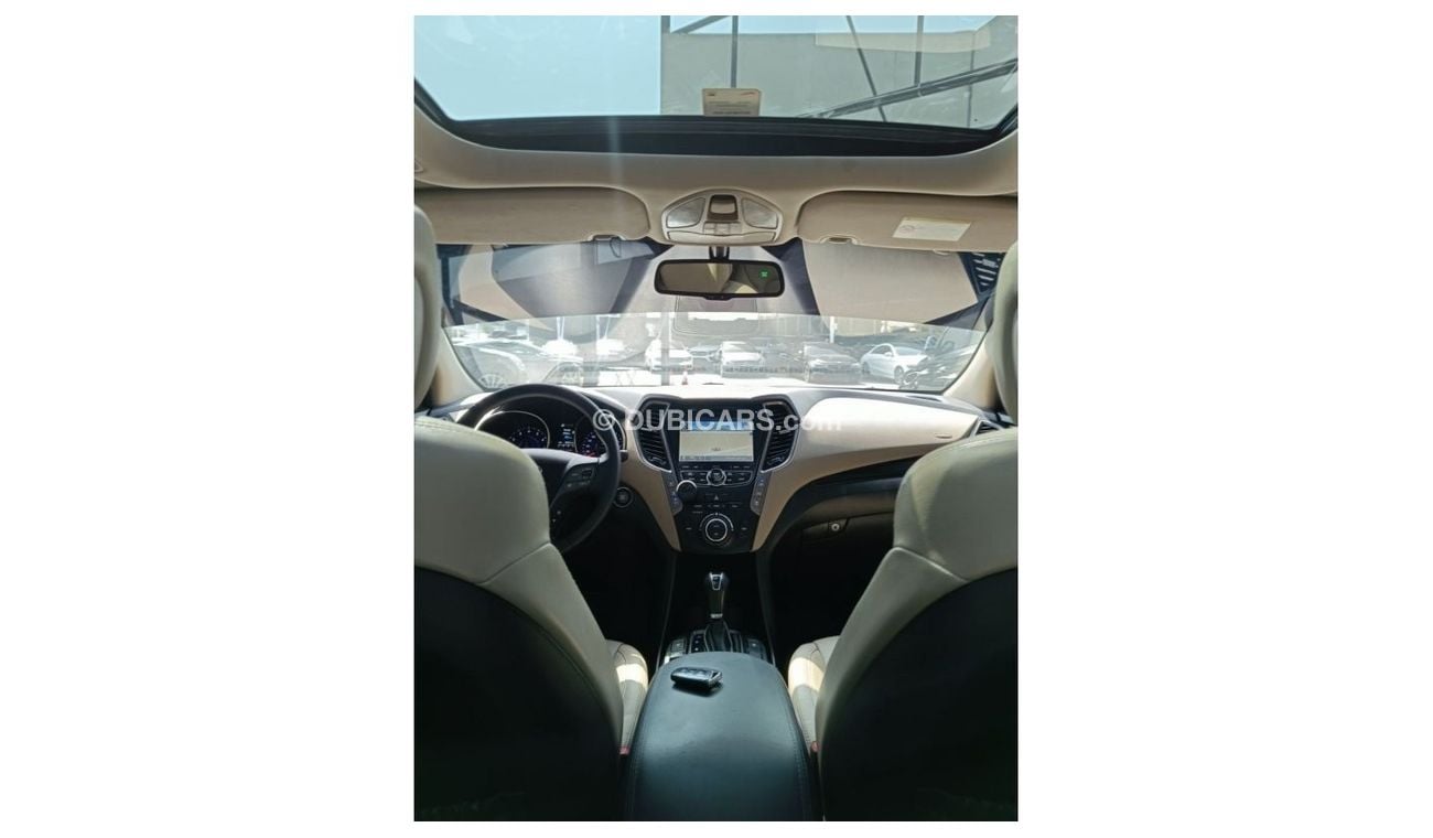 Hyundai Grand Santa Fe GLS هيونداي جراند سنتافي موديل : 2015 مطلوب :42000 درهم الممشى : 187000 كم مواصفات خليجية V6/3.3L 4W