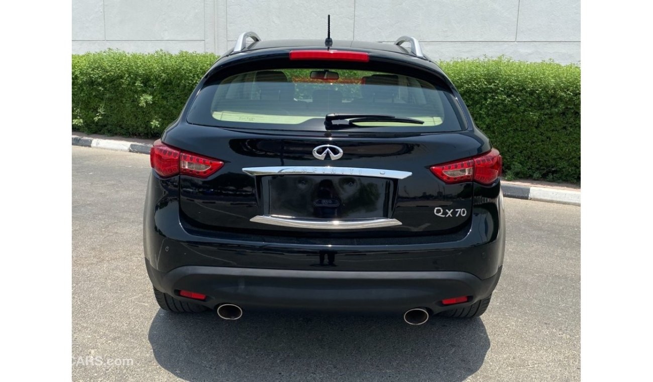 Infiniti QX70 AED 1725/ month INFINITI QX-70 FULL OPTION 3.7 V6 EXCELLENT CONDITION UNLIMITED KM WARRANTY..