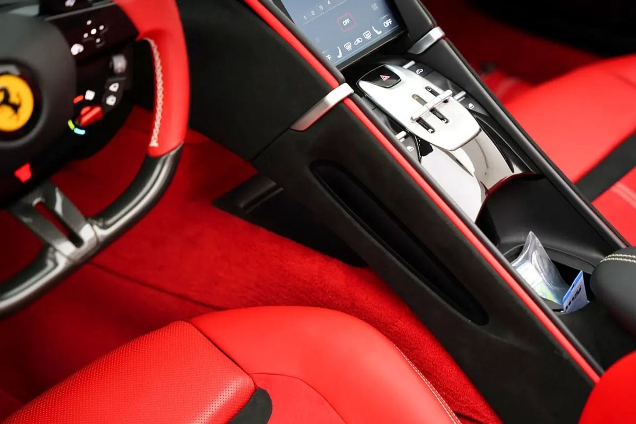 Ferrari Roma SPIDER WITH WARRANTY AND SERVICE CONTRACT