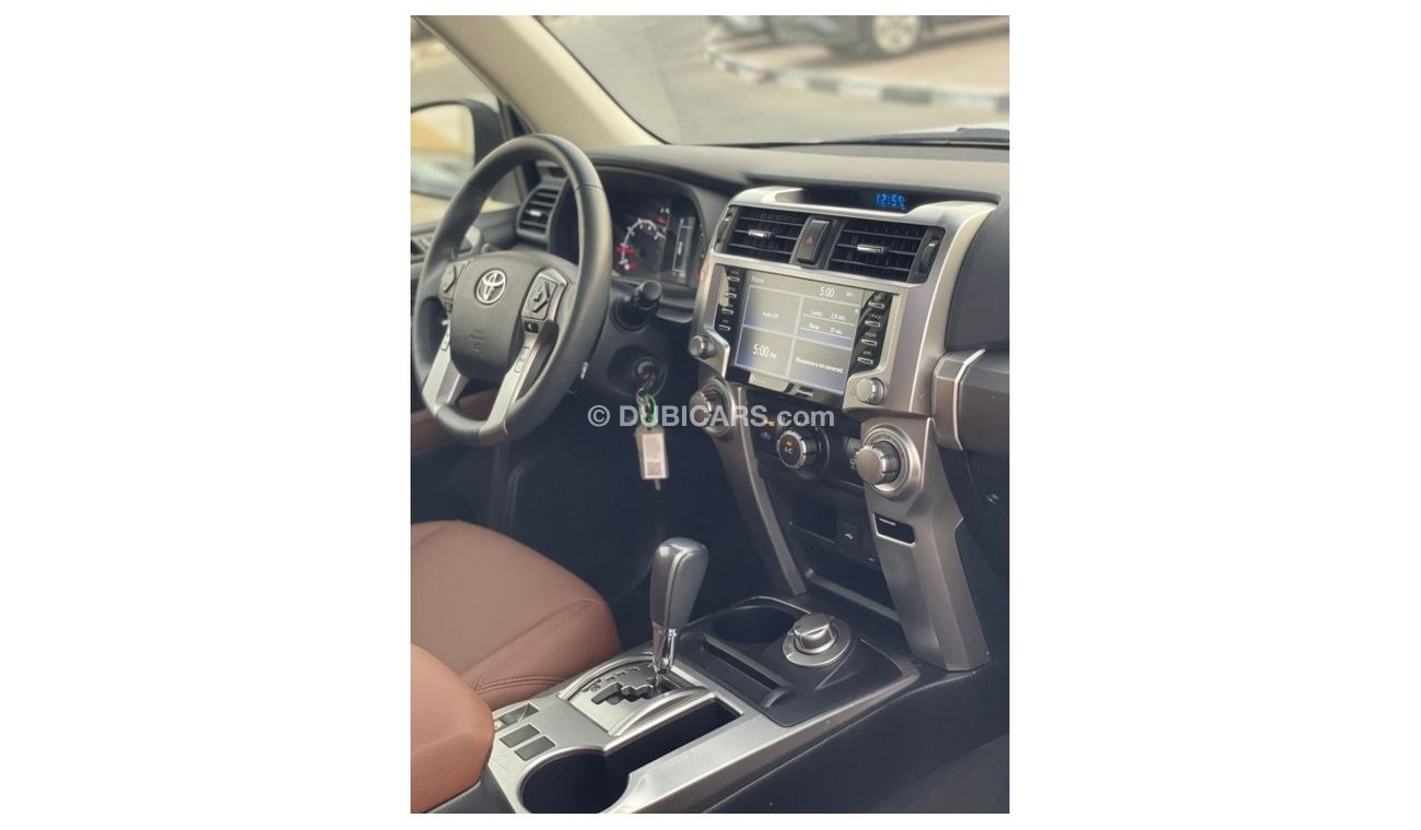 Toyota 4Runner 2021 Toyota 4Runner SR5 Premium 4x4- 4.0L v6 - 7 Seater Full Option / Export Only