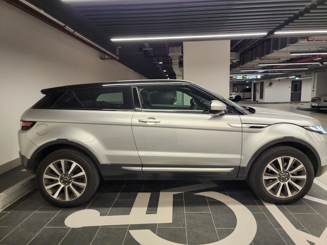 Land Rover Range Rover Evoque Dynamic 2.0L (3 Door)