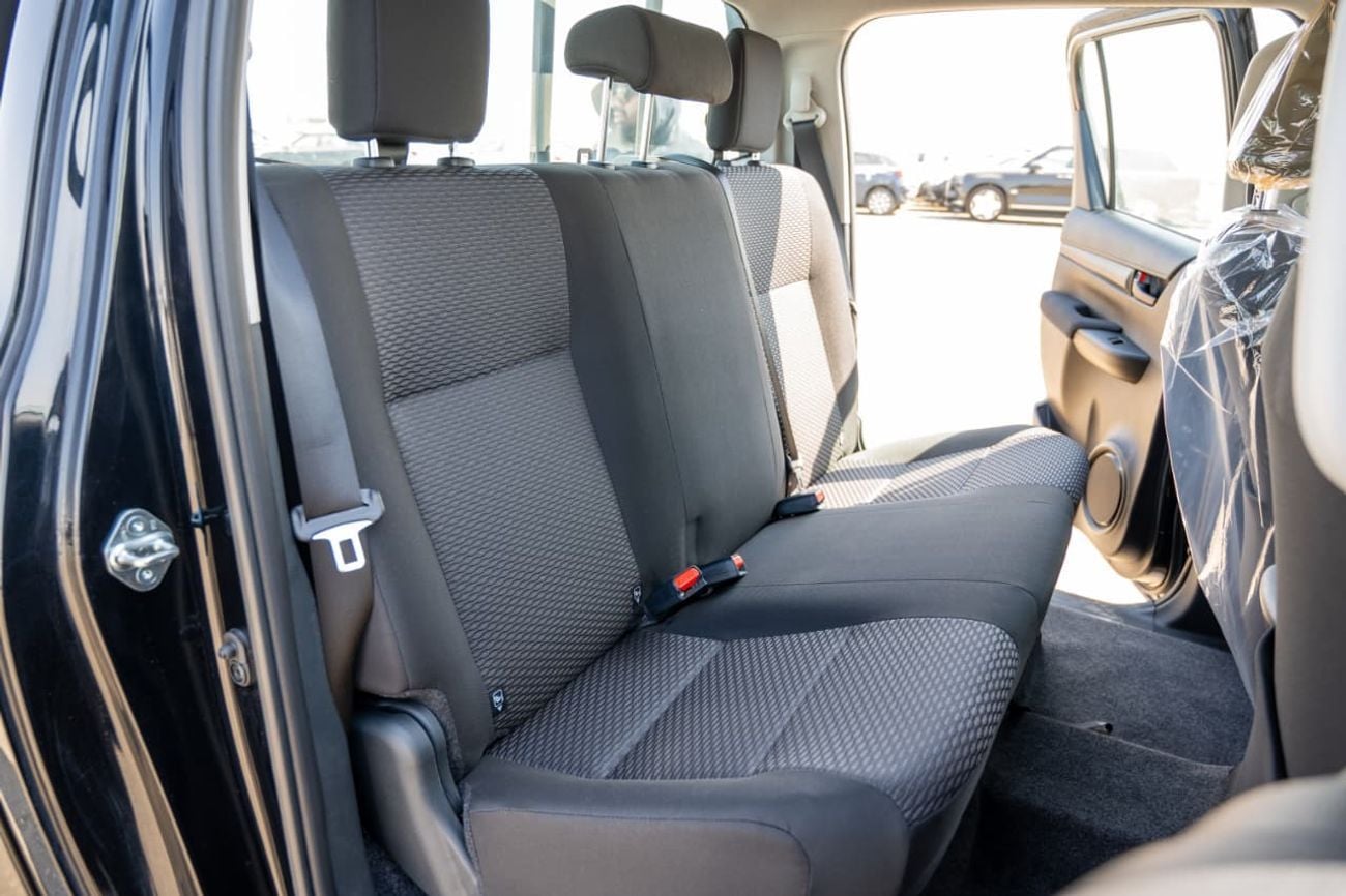 Toyota Hilux GLX 2.7L Medium Grade | Double Cabin | 4x4 | Automatic | Petrol