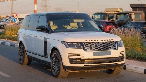 Land Rover Range Rover Supercharged 5.0L 2020 Land Rover Range Rover Vogue Supercharged LWB (Long Wheelbase) V8 5.0L AT Pet