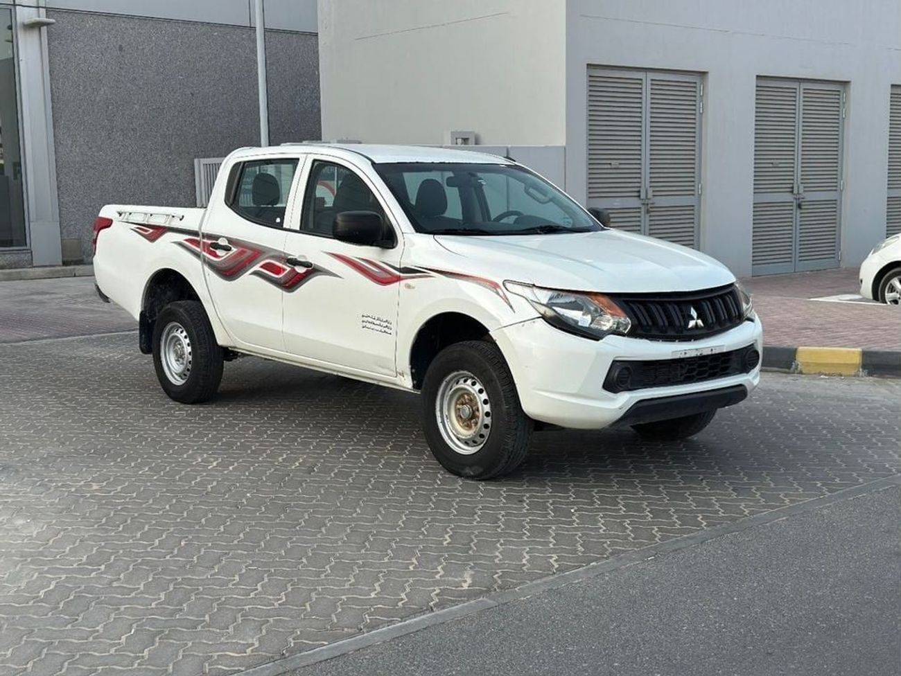 Mitsubishi L200 GLX 2.4L