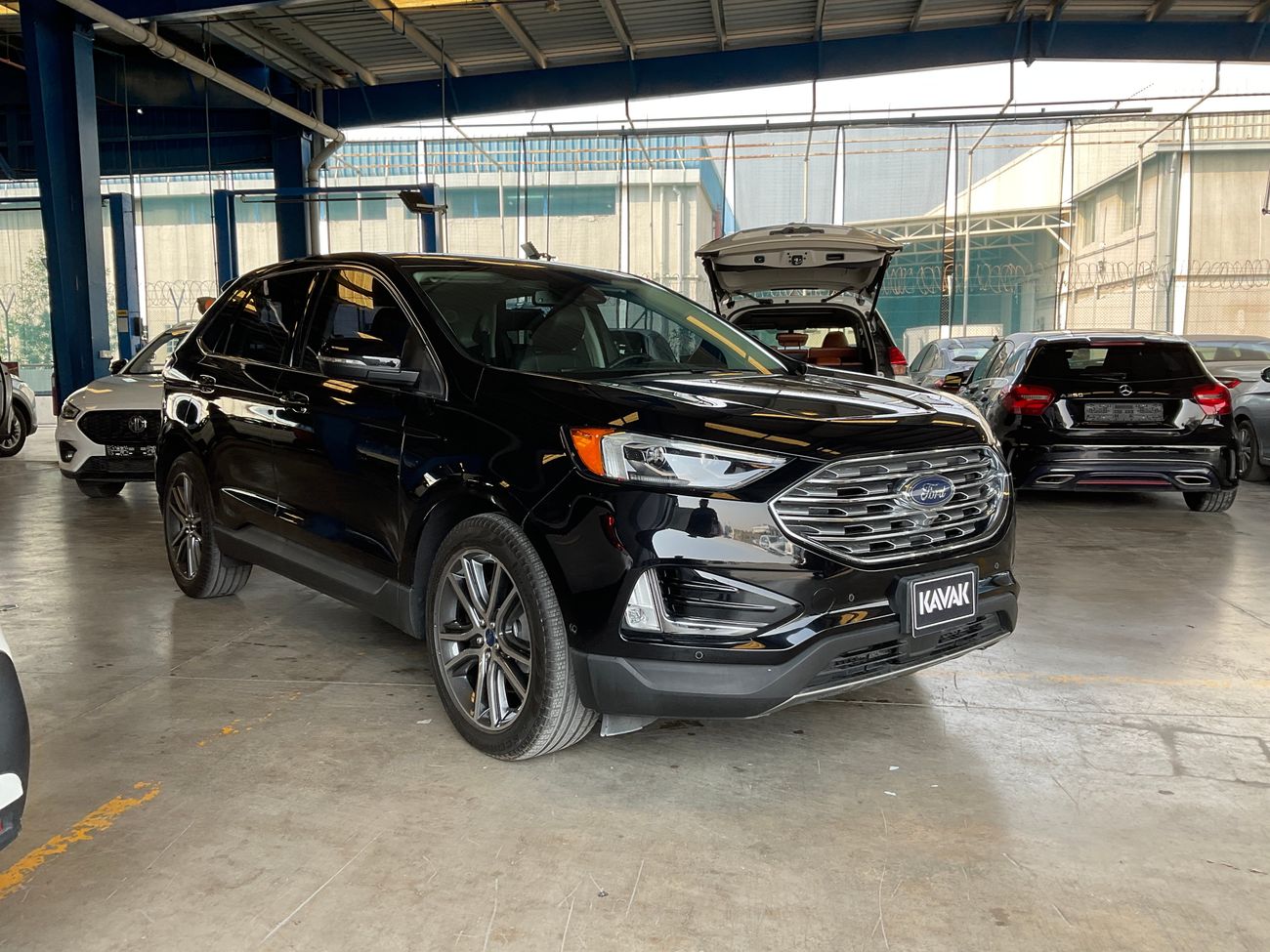 فورد إدج Titanium / Titanium Plus | شامل الضمان | 0 ﺪﻔﻋﺓ ﺃﻮﻟﻯ