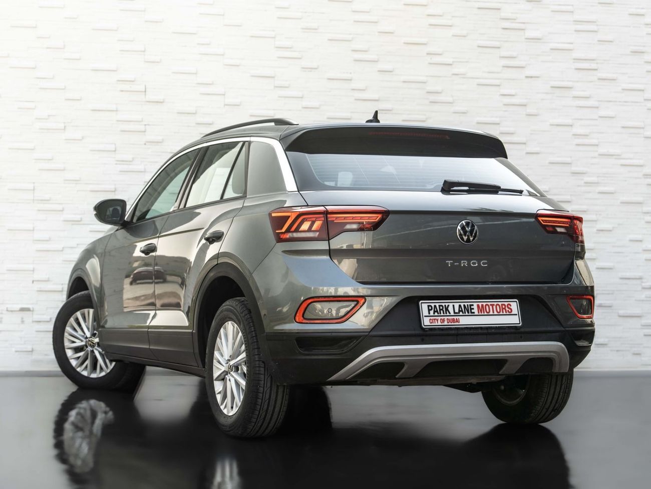 فولكس واجن T ROC Life 1.4L