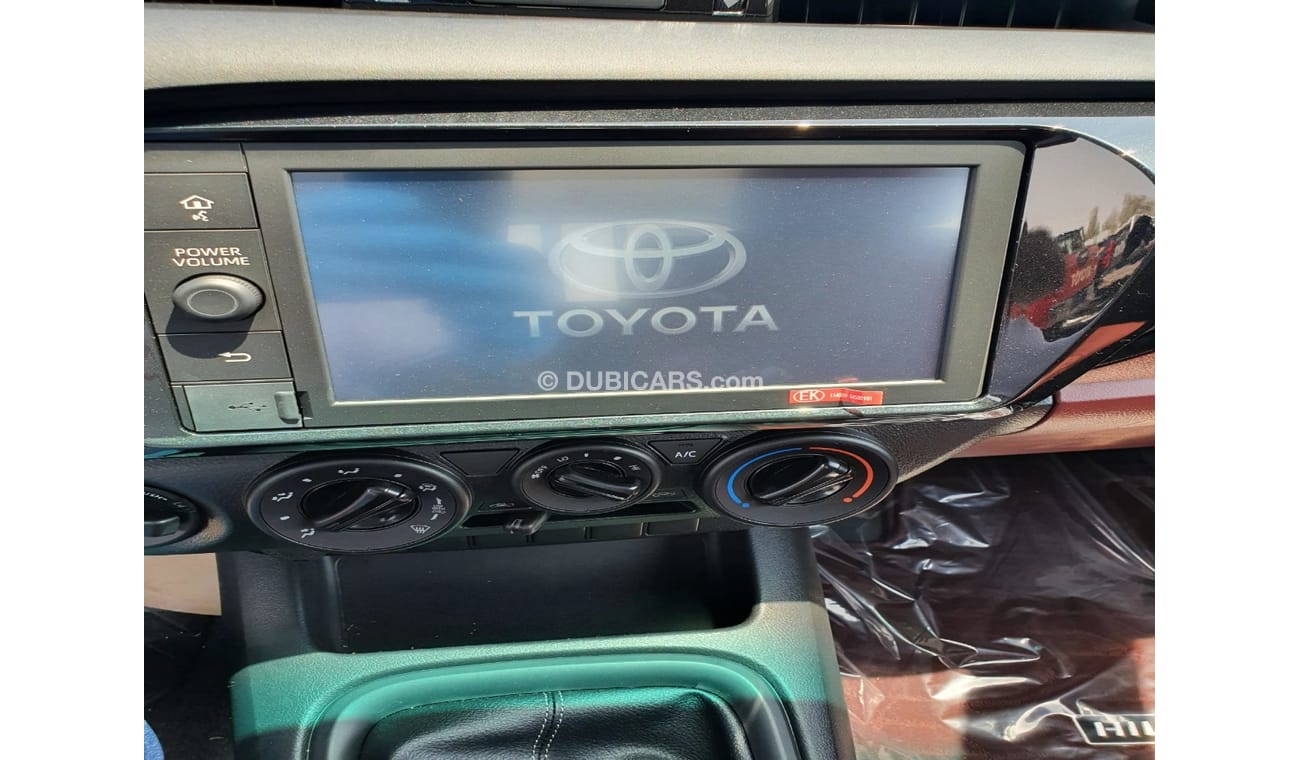 Toyota Hilux DC DIESEL 2.4L 4x4 STD 6MT