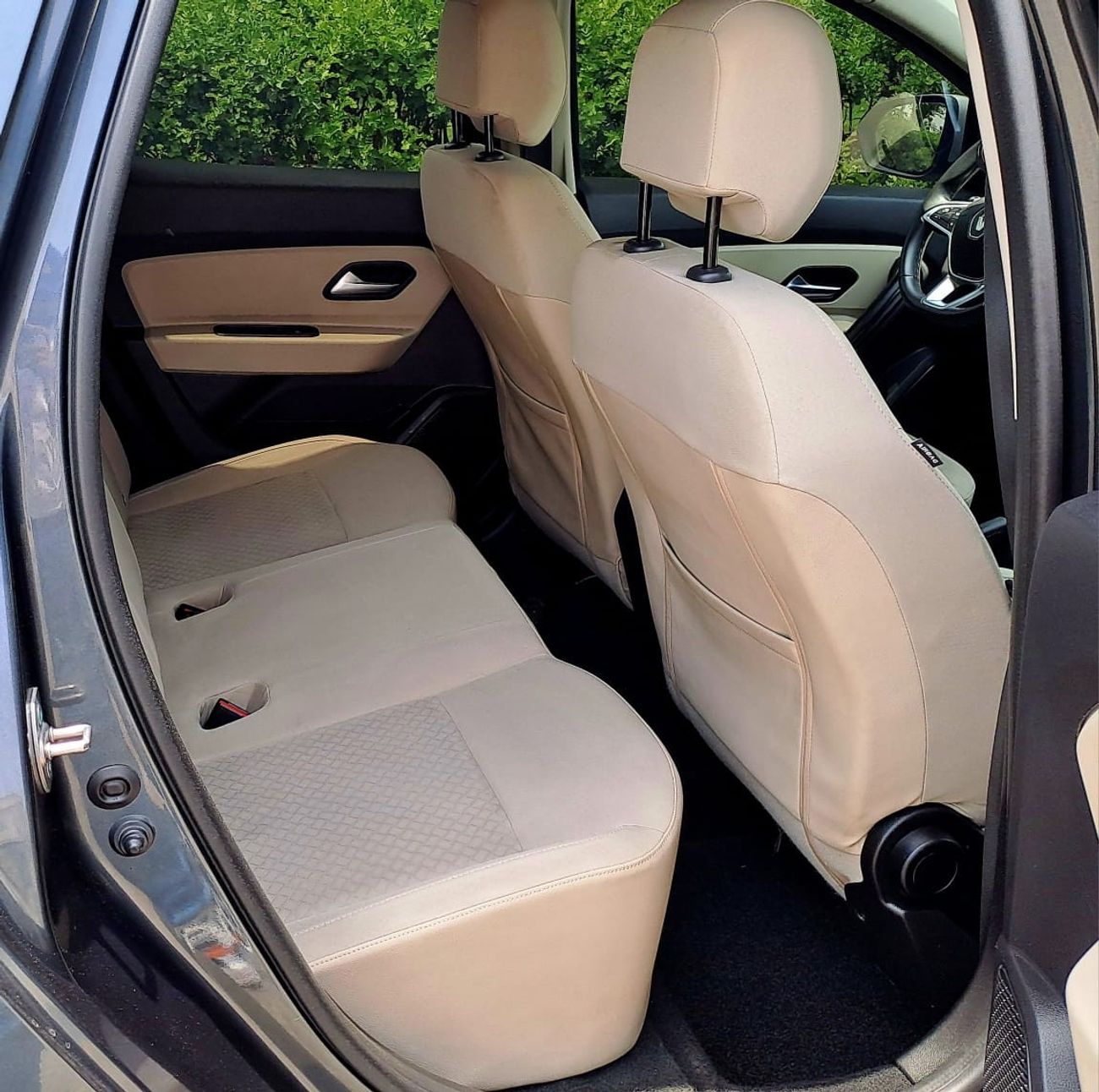 Renault Duster 520-Monthly l GCC l Cruise, Camera, 4x4 l Accident Free