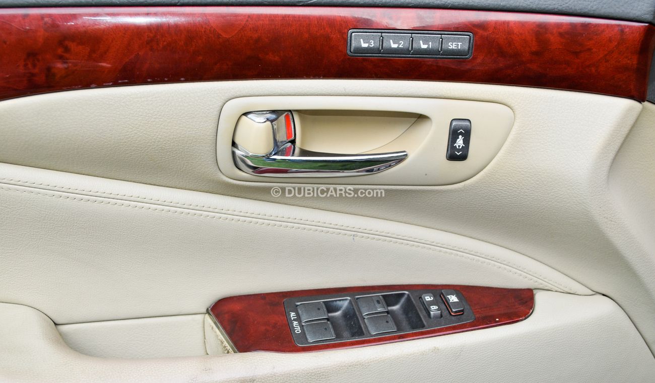 Lexus LS460 Imported 2008 black color inside beige number one leather hatch in excellent condition