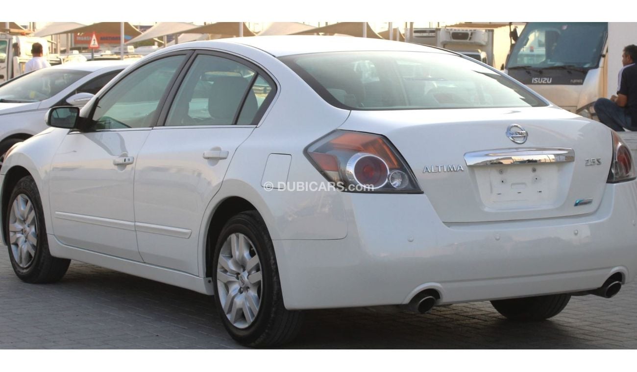 Used Nissan Altima 2011 GCC, in excellent condition 2011 for sale in