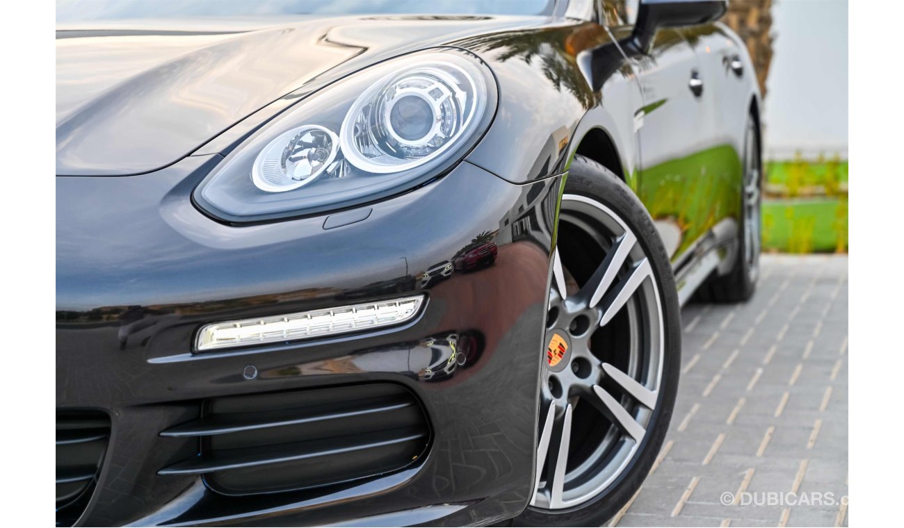 Porsche Panamera | 2,330 P.M | 0% Downpayment | Full Option | Exceptional Condition